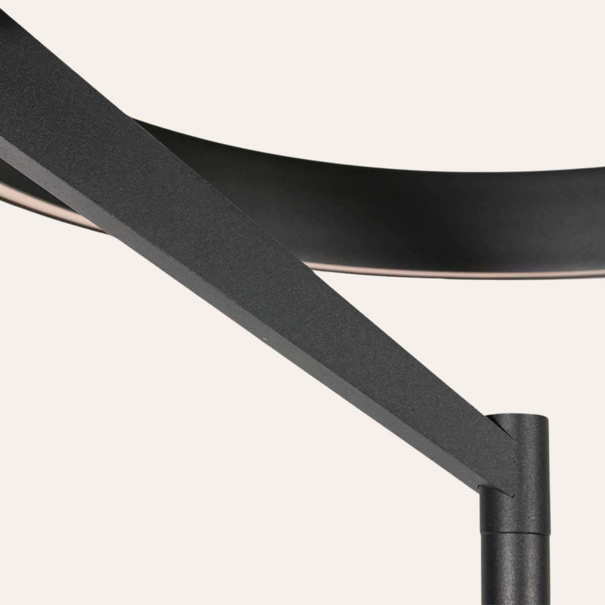 Steinhauer Mykty Vloerlamp | Zwarte LED, Dimbaar, 170 cm Hoog voor Woonkamer Steinhauer