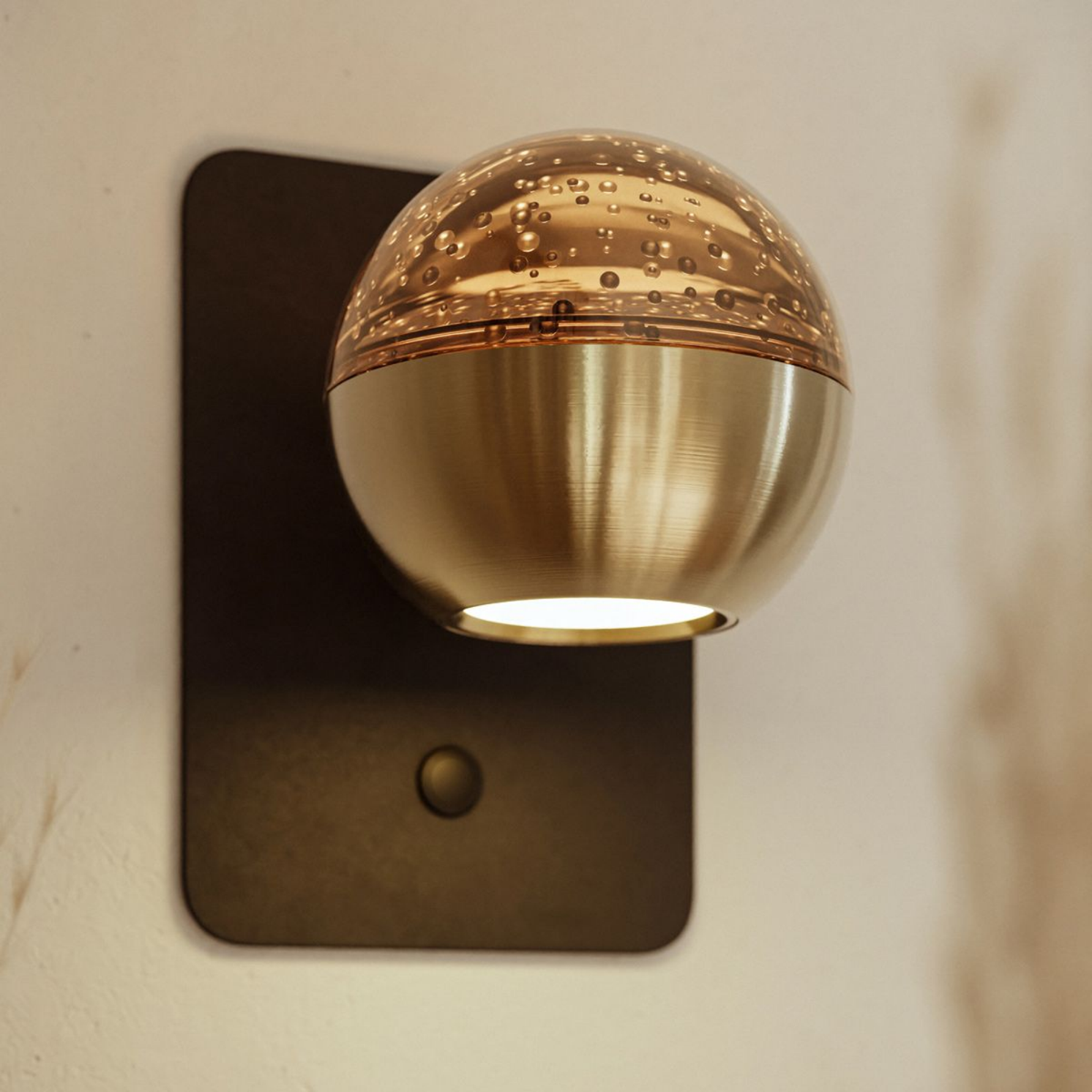 Steinhauer Belluno Wandlamp Goud | Geïntegreerde LED, Dim To Warm, Luxe Ontwerp Steinhauer