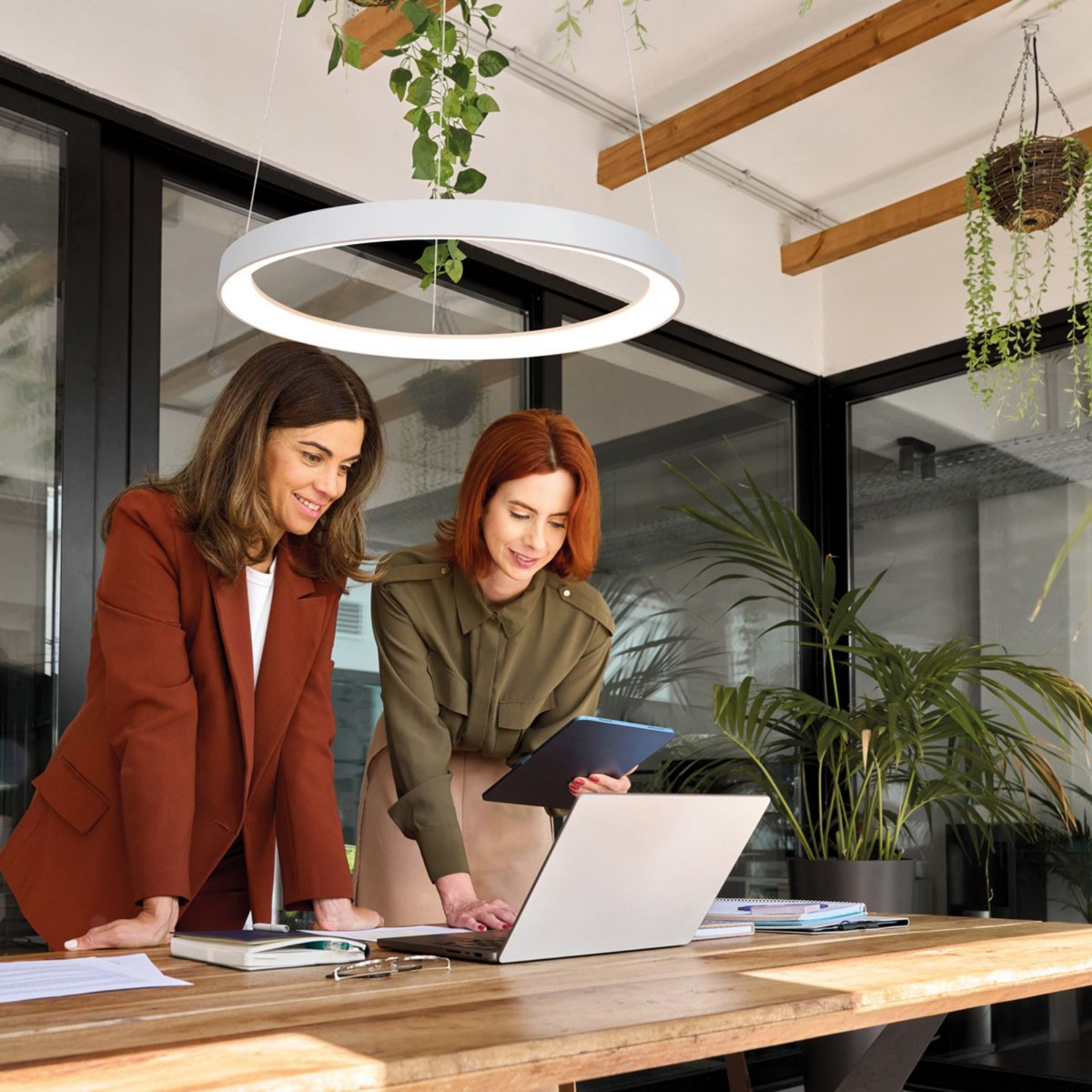 Steinhauer Ringlede Hanglamp Wit | Dimbaar, Verstelbaar, Modern Ringdesign Steinhauer