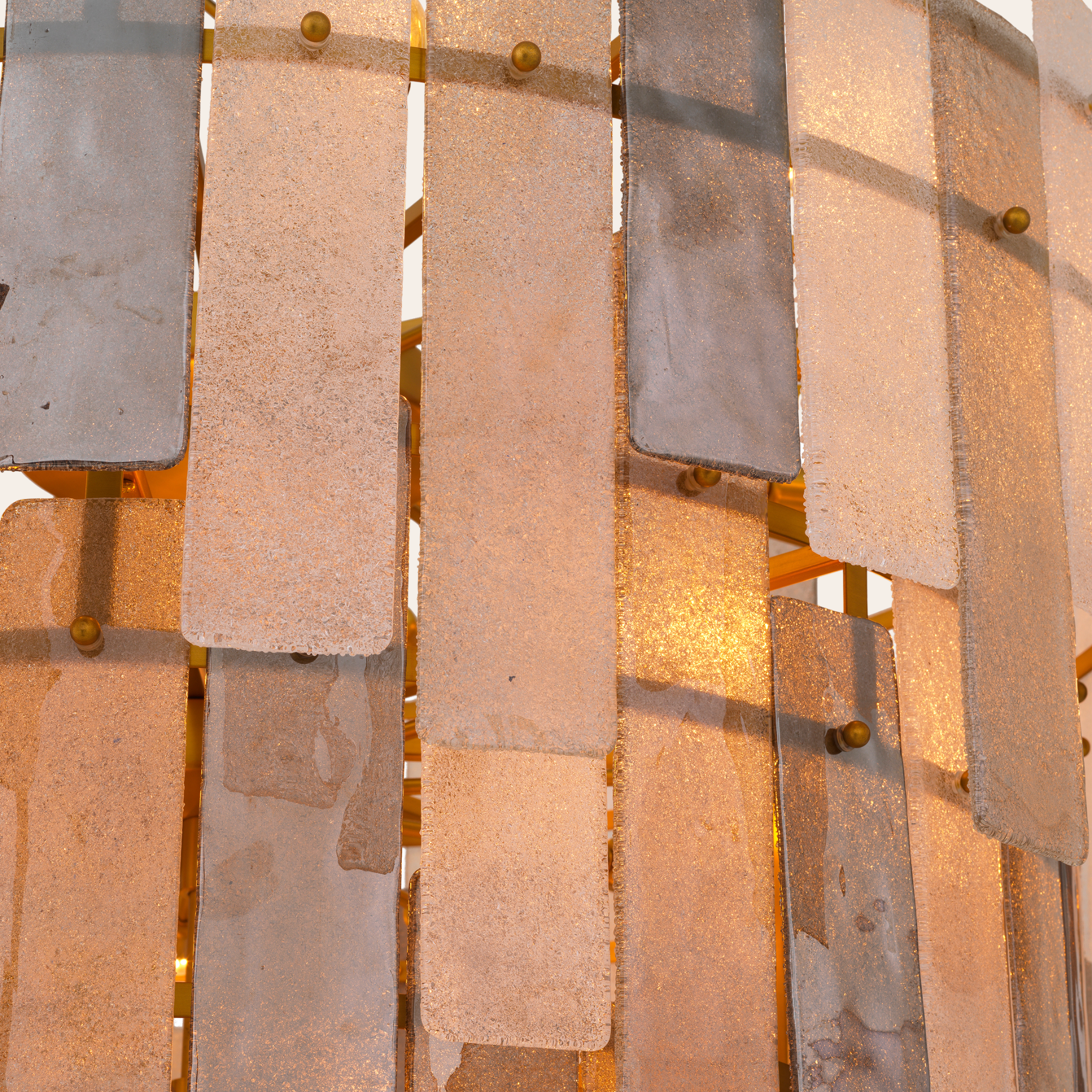 Eichholtz Greyson Kroonluchter Eettafel XXL | Antiek Messing, Handgeblazen Glas XXL