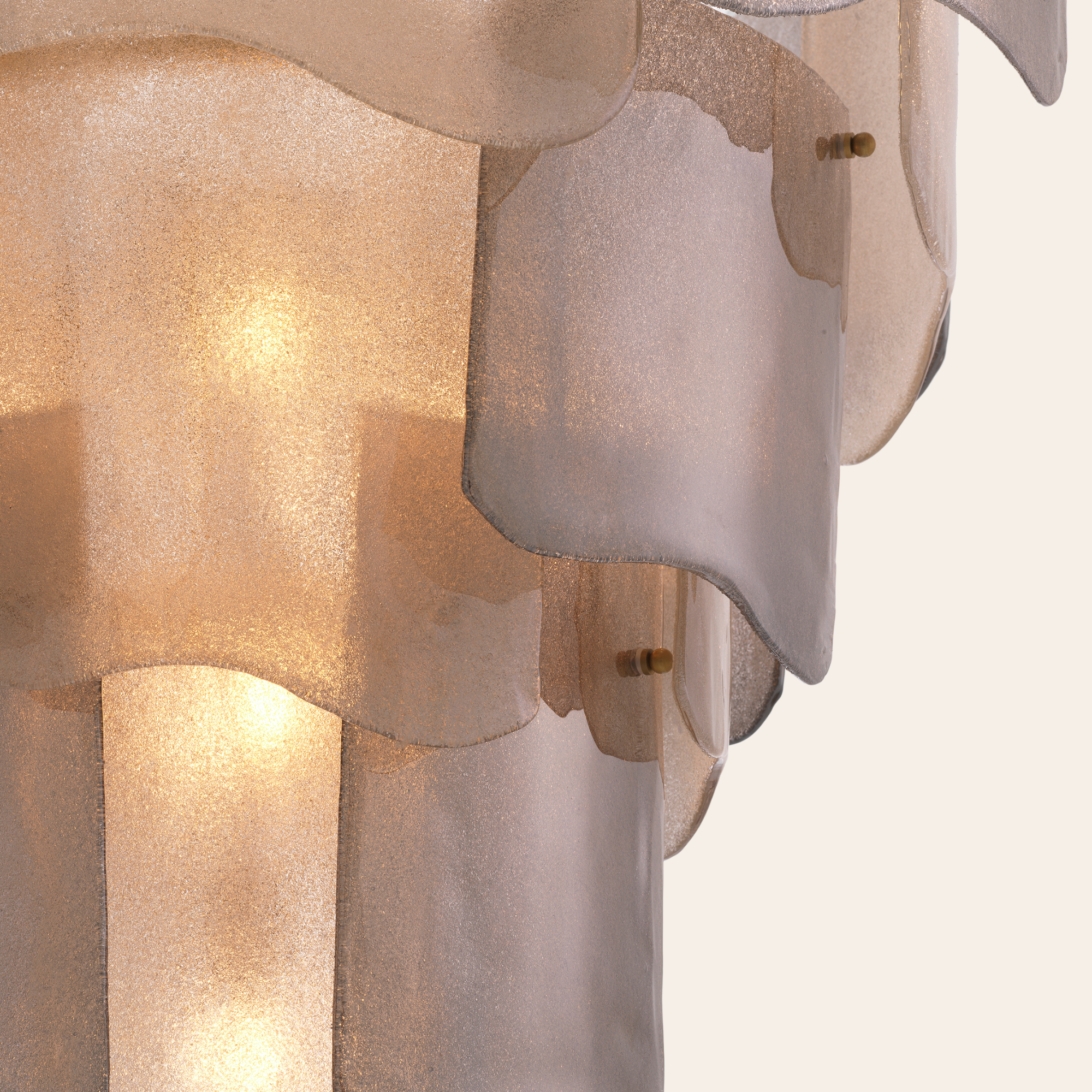 Eichholtz Asinara Kroonluchter L | Antieke Messing, Rookglas